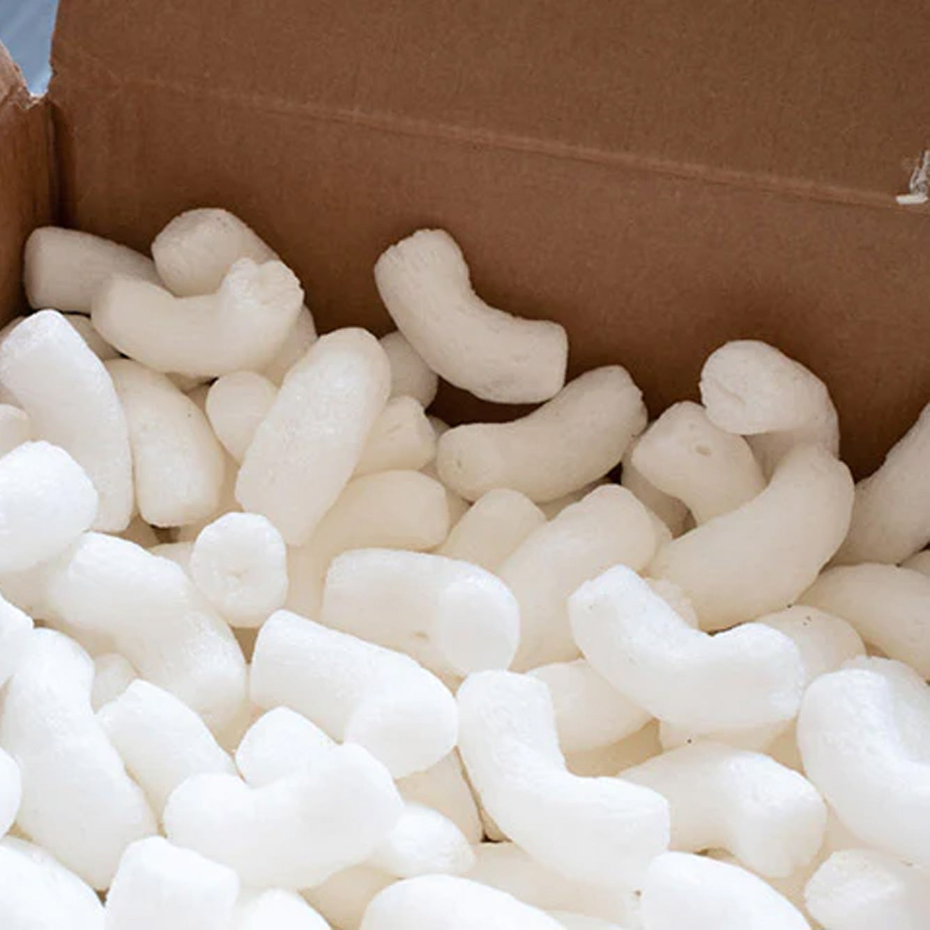 Dissolving packing deals peanuts